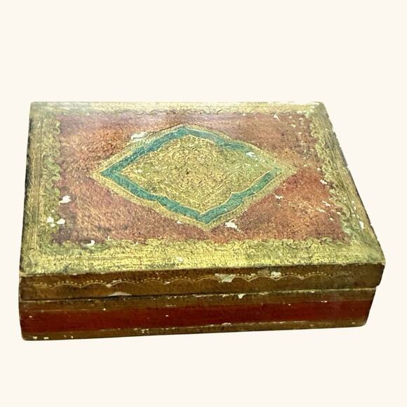 Vintage Florentine Gold Box – 5.5” Gilt Decor, Distressed Charm - Picture 1 of 4